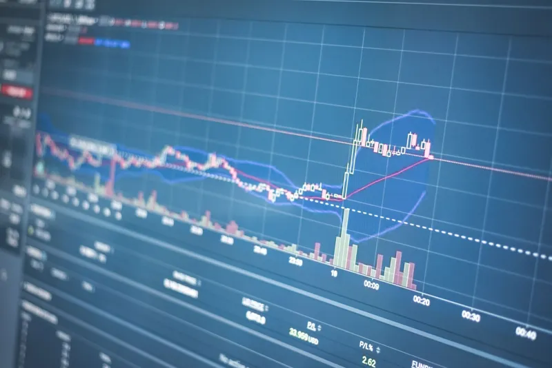 Gaps in the Market: How Sharp Bettors Exploit Odds Mismatches Across Decentralized Platforms